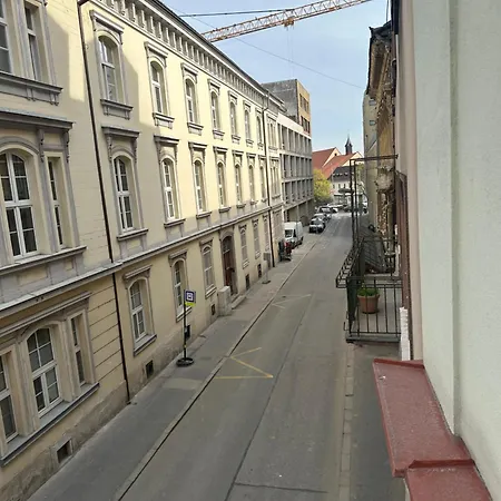 Apartman House - Old Town Pozsony